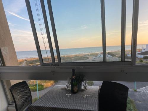 Saint-Jean-de-Monts Apartment | Studio Soleil Couchant - Vue mer