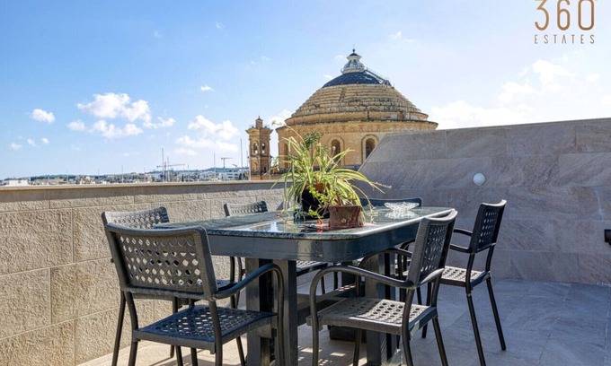 Mosta Apartment | Stunning 2BR Penthouse with terrace in Mosta