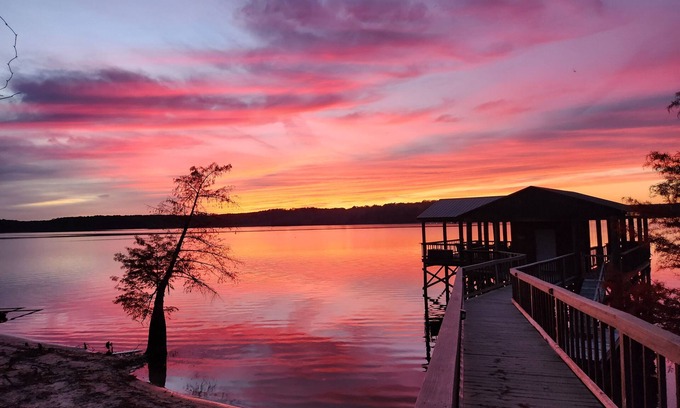 South Toledo Bend House | Stunning 3 Bedroom Lake House on South Toledo Bend