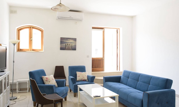 Sliema Apartment | STUNNING 4 BEDROOM APARTMENT NEAR BALLUTA BAY