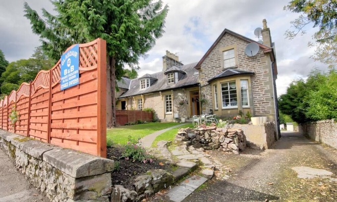 South Galson House | Stunning 5-Bed House in Inverness