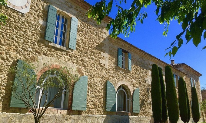 Althen-des-Paluds House | Stunning 600m2 converted Monastery in a peaceful hamlet, family-friendly