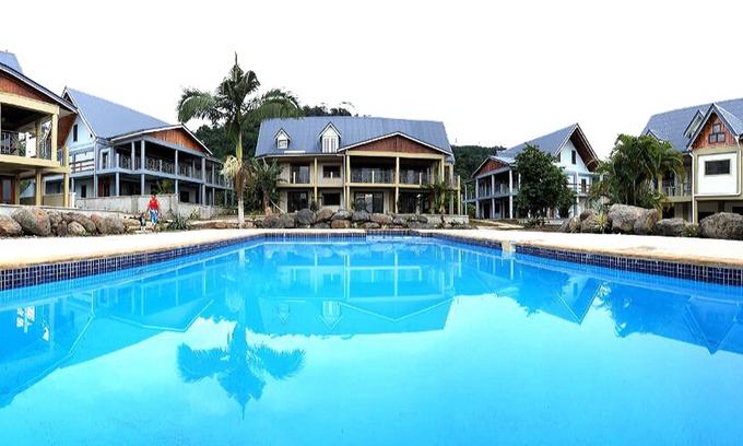 Apia Apartment | Stunning and Contemporary Two Bedroom Apartment with Pool Oasis