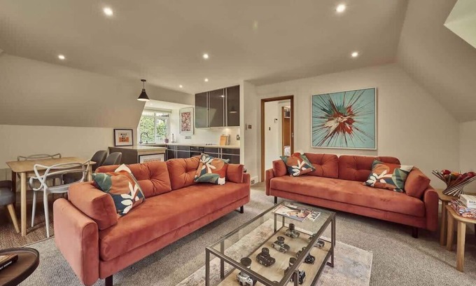 Sandy Apartment | Stunning Apartment on Park Retreat!