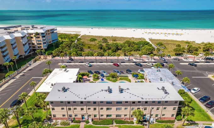 St. Pete Beach Condo | Stunning Beach Condo w/Coastal Flair ~Beachside/Poolside-1BR/Ground Floor