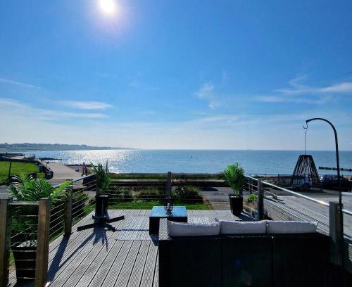 Swalecliffe House | Stunning Beachfront House, Herne Bay, Kent