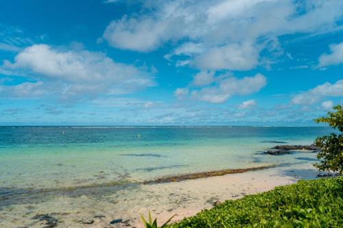 Belle Mare Apartment | Stunning Belle Mare luxury Beachfront Apartment