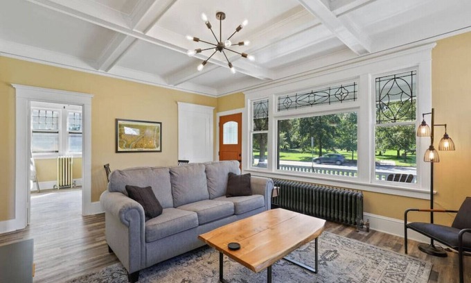 Manito Apartment | Stunning Craftsman Home in Manito! w/FREE parking!