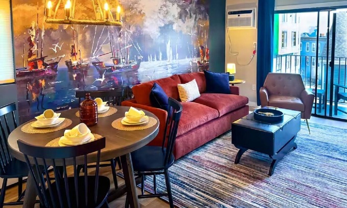 Beverly Apartment | Stunning Design ~ Fireplace ~ Custom Desk ~ Balcony