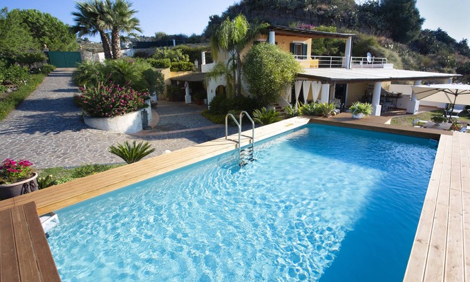 Lipari Villa | Stunning, elegant villa in Lipari