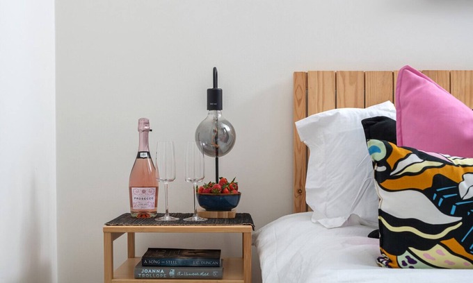 Saint Asaph Apartment | Stunning Flat in a Converted Chapel Free Parking Fast WiFi Smart TV