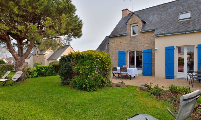 Saint-Gildas-de-Rhuys House | Stunning villa for 4 people with WIFI, TV, terrace and pets allowed