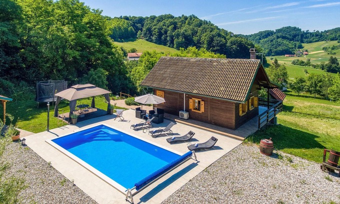 Mala Erpenja House | Stunning home in Krapinske Toplice
