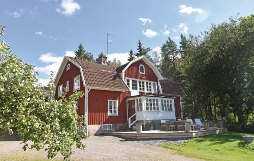 Algaras House | Stunning Home In Älgarås With Wifi