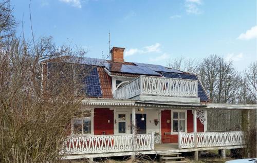 Falsterbo House | Stunning Home In Blankaholm With Wifi