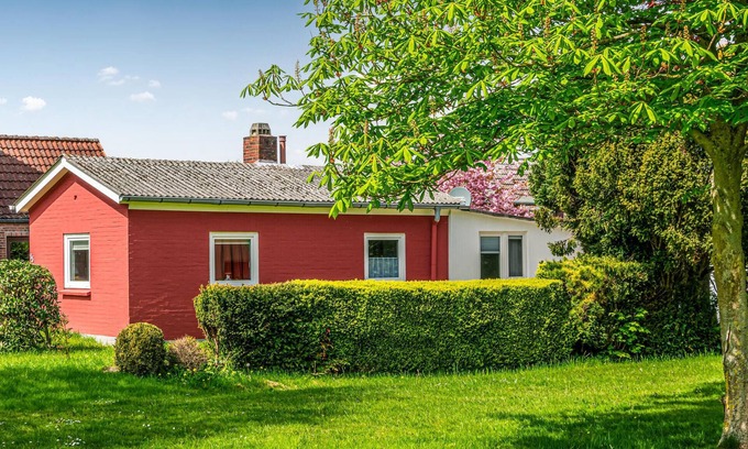 Brokdorf House | Stunning home in Brokdorf with WiFi