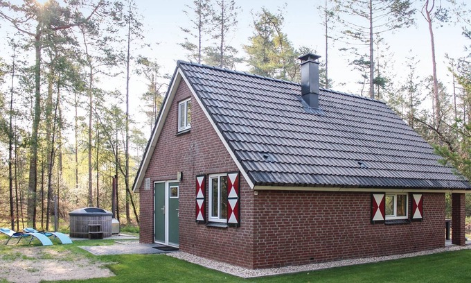 Ommen House | Stunning home in Ommen with WiFi