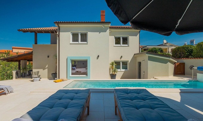 Vinkuran House | Stunning home in Pula