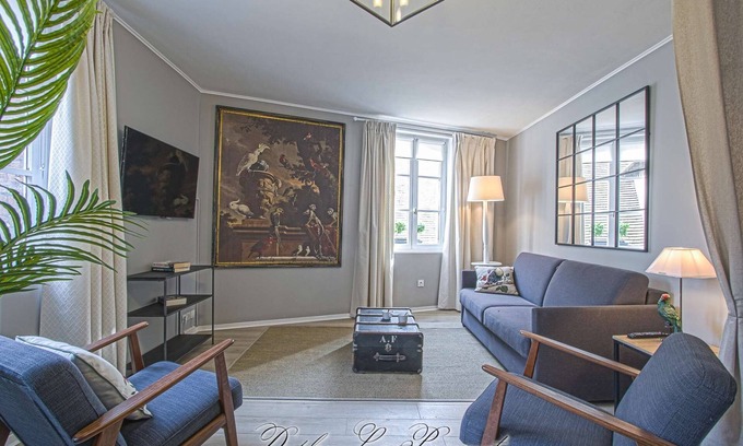 Enclos Apartment | Stunning homely 2 bdr very quiet next to Greniers à Sel - Duplex Le Perroquet ★