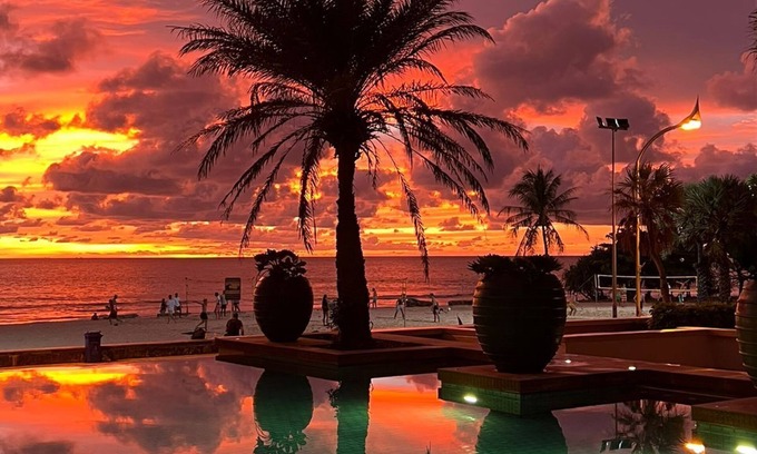 Karon Apartment | Stunning Karon Beachfront Apartment 707