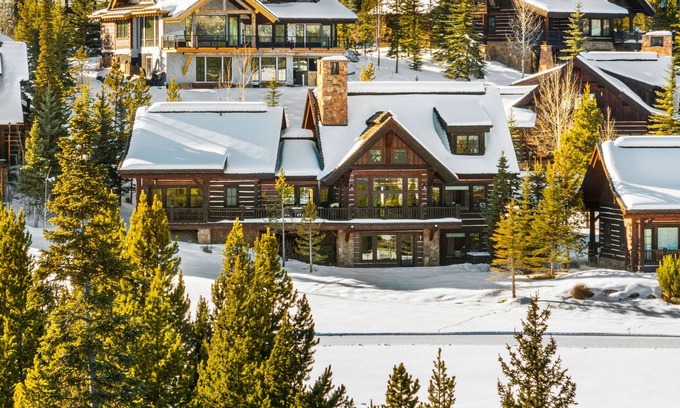 Spanish Peaks House | Stunning Mountain Retreat Located in Spanish Peaks