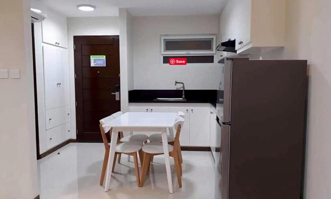 Malabanias Apartment | Stunning new condo in exclusive La Grande resort