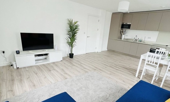 Southend-on-Sea Apartment | Stunning new penthouse in the Center of Southend