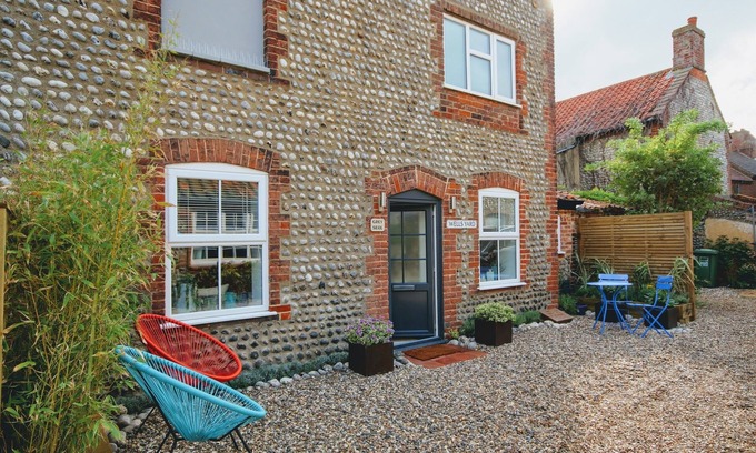 East Runton House | Stunning North Norfolk Home from Home by the Beach