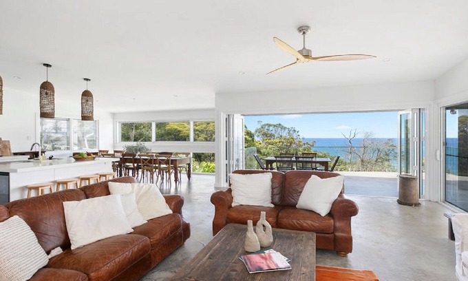 Killcare Heights House | Stunning ocean views and pool