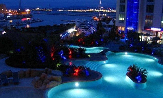 Gibraltar Apartment | Stunning One Bedroom Apartment Overlooking Pools And Marina In Ocean Village