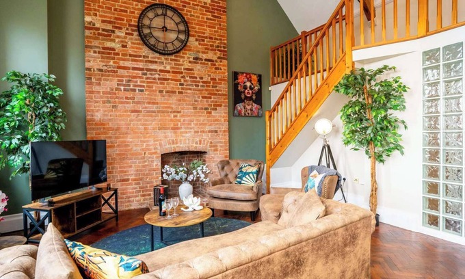Great Yarmouth Apartment | Stunning Penthouse - Town centre - Parking - 2BR