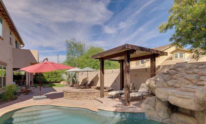 Tramonto House | Stunning Phoenix Vacation Rental w/ Private Pool!