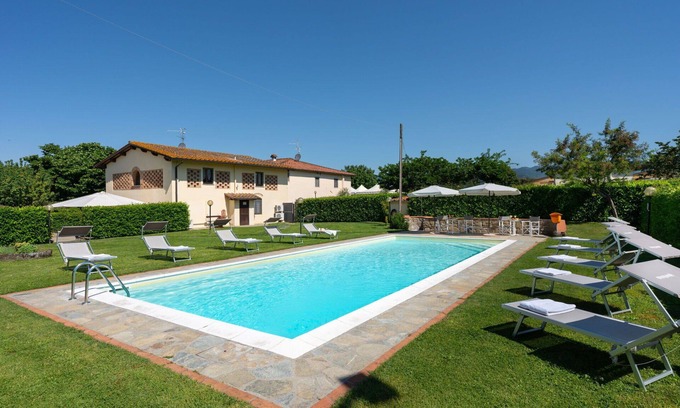 Borgo San Lorenzo Villa | Stunning private villa for 11 people with private pool, WIFI, A/C, TV, panoramic view and parking
