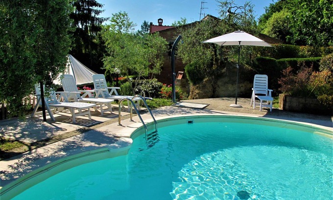 San Miniato House | Stunning private villa for 9 guests with WIFI, private pool, TV, patio and parking