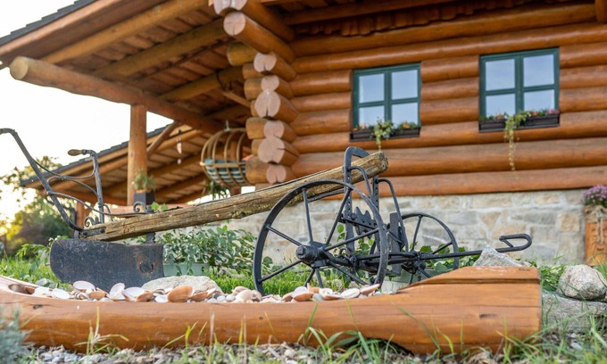 Benesov nad Cernou House | Stunning private villa for 12 people with WIFI, patio, pets allowed and parking