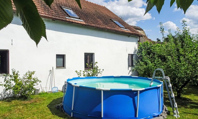 Vlkov Villa | Stunning private villa for 13 guests with WIFI, private pool, TV and pets allowed