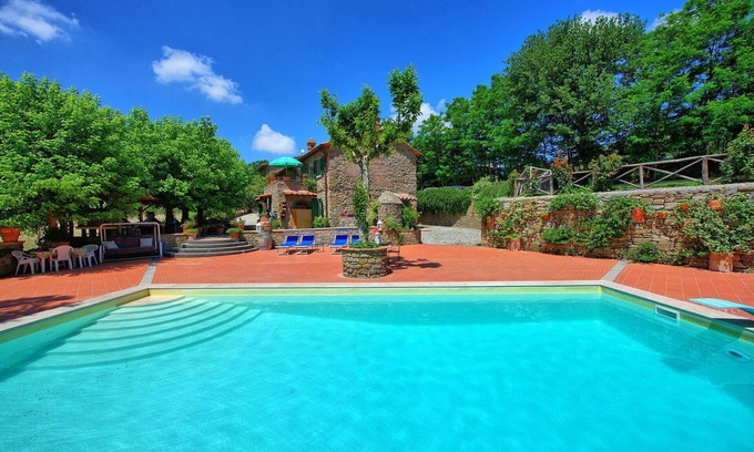 San Pietro a Cegliolo Villa | Stunning private villa with A/C, WIFI, private pool, TV, panoramic view, parking, close to Cortona