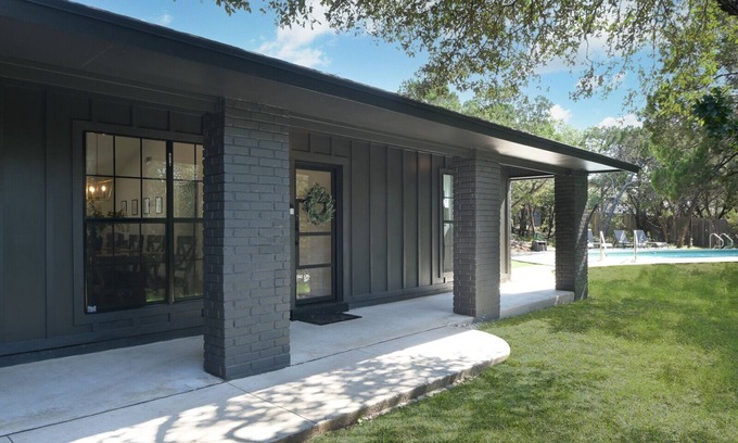 Cross Mountain House | Stunning Remodeled Vacation Home in Leon Springs, San Antonio