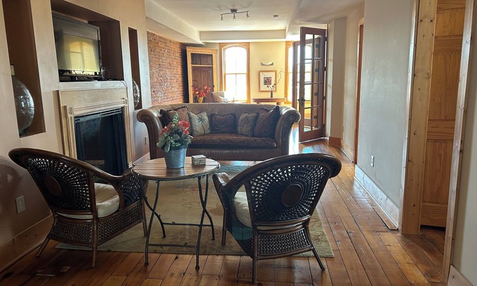Wabasha Condo | Stunning river view loft in Wabasha near Eagle Center