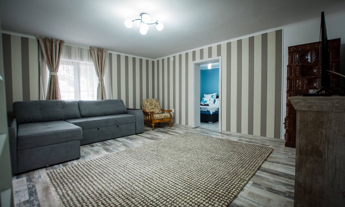 Campulung Moldovenesc House | Stunning 5 Bed House in Campulung Moldovenesc
