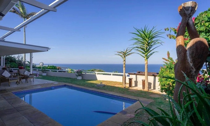 Shaka's Rock Ski Chalet | Stunning three and a half bedroom Dolphin Coast chalet on Chakas Rock pools