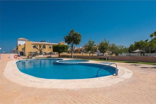 Los Montesinos House | Stunning Townhouse in La Herrada