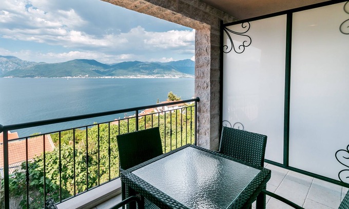 Krasici Apartment | Stunning two bedroom penthouse apartment with great views and pool