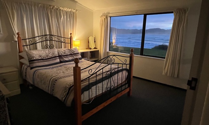 Castlepoint House | Stunning unobstructed views, from the lighthouse to beyond the Matakona