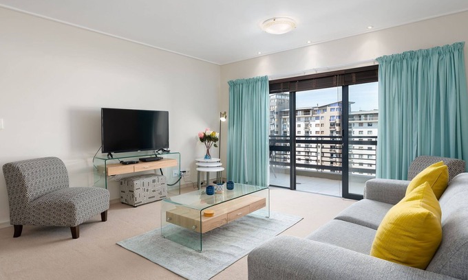 Century City Apartment | Stunning View, 2 Bedroom Apartment