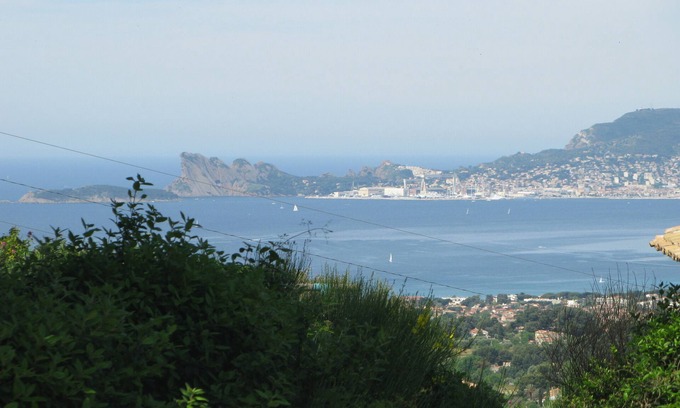 La Cadiere-d'Azur Villa | stunning views and tranquility