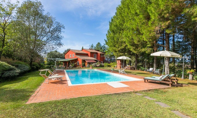 Fucecchio Villa | Stunning villa for 4 people with WIFI, private pool, TV and parking