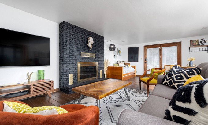 Vernon County Cottage | Stylish 1 bedroom cottage along the Mississippi River