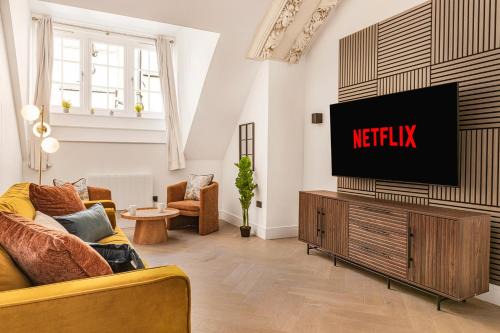 Nottingham City Centre Apartment | Stylish 2-Bed, 2-Bath Apartment in Prime City Centre