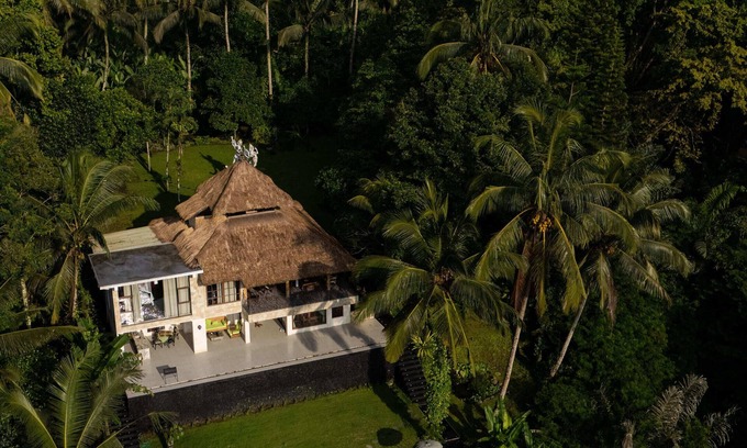 Payangan Villa | Stylish 2BR Ubud Villa – Pool & Lush Jungle Views